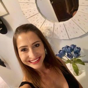 Meet your Posher, Kely